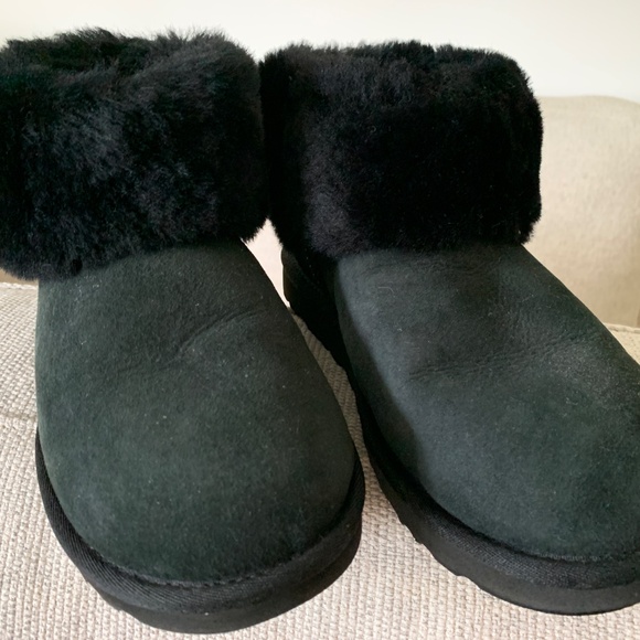 Authentic Ugg Boots - Ankle height - Picture 3 of 5